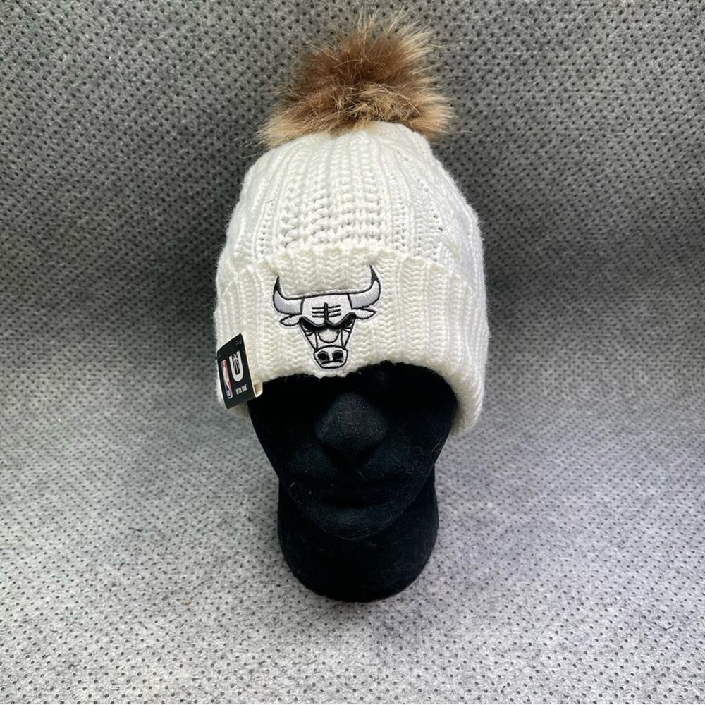 NEW Chicago Bulls NBA Basketball Beanie One Size Womens